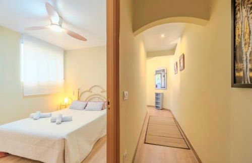 Amplio piso de 100m2 con 3 hab, wifi rápido, AC - Photo 15