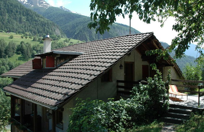 Charming Chalet Near Trails - Foto 16