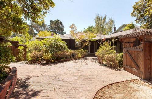 Large 1 Bedroom Apartment, Home Theater, Fireplace - Foto 21