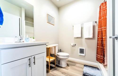 Cozy Micro Suite Unit 12 Sleeps 2 Minutes to Downtown - Foto 20