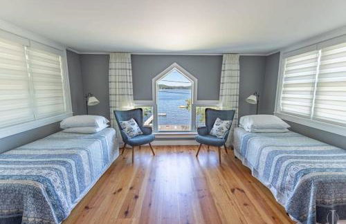 Beautiful Home 30 Feet from the Sand at Spofford Lake! - Foto 25