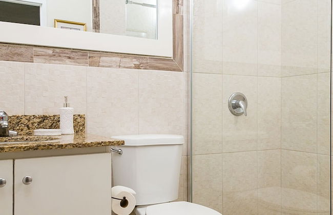 Botanic Bliss Living in Kingston - Photo 16