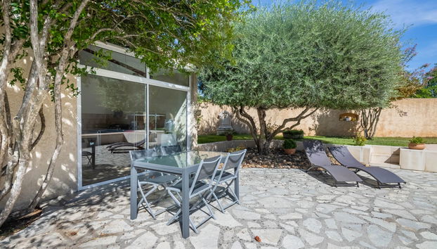 2 bedroom House in Noves with private pool and garden - Photo 3, Terrace