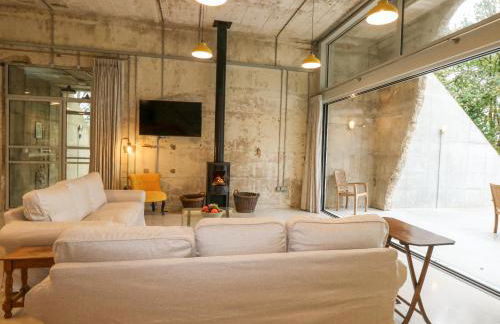 Standby Generator Bunker - Photo 10