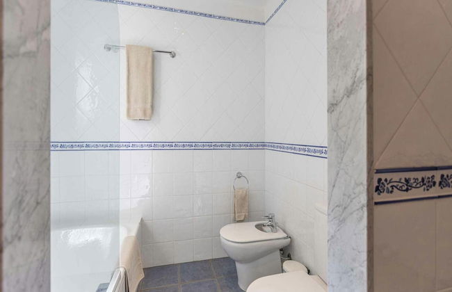 Lavish Villa With Saltwater Pool - Foto 15