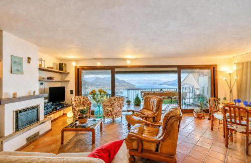 Isola Bella: Lake Maggiore view Terrace in Stresa - Happy Rentals - Foto 29