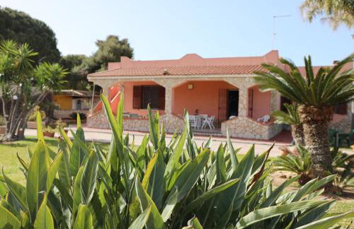 Villa con Giardino di 2000mq al Plemmirio - 400m dal Mare - Foto 1