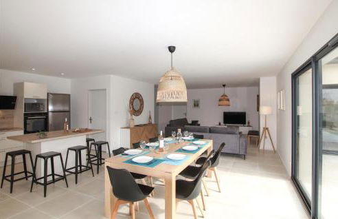 Nice Home In La Bégude De Mazenc - Foto 21