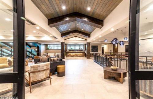 Park Plaza #304 - Beaver Creek 2-Bed Over Ice Rink - Foto 12