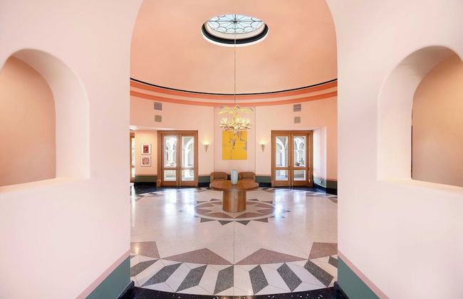 The Pond Estate by Avantstay Maximalist Designer Compound w/ 2 Casitas, Indoor + Outdoor Pools, Tennis Court, & Gorgeous Mountain Views 12k Sqft - Foto 12