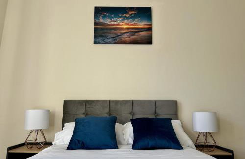 Two Bedroom Holiday Home - Photo 10