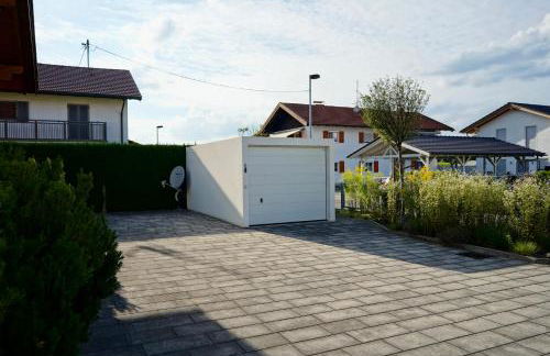 Ferienhaus Am Weitfeld - Ruheoase mit Garten & Bergblick nahe Salzburg - Foto 28