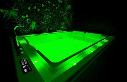 Private cottage with hot tub - Foto 3