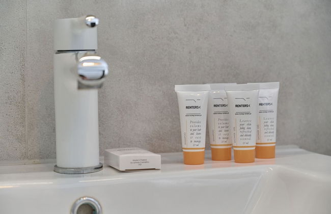 Gwiaździsta Apartment by Renters - Photo 56