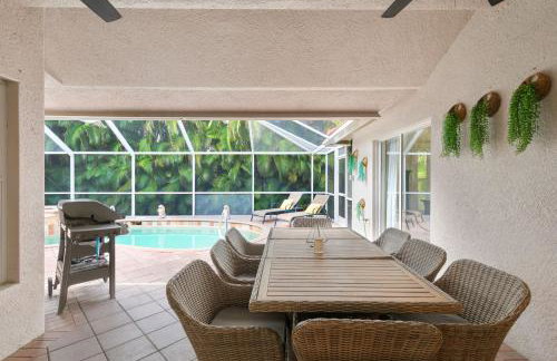 Beautifully-furnished Naples Home l Pool l Hot Tub - Foto 3