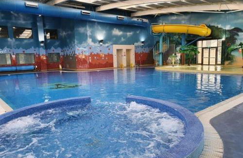 The Getaway Billing Aquadrome - Photo 24