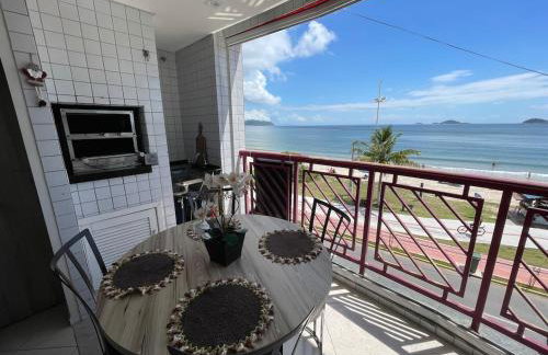 Apartamento frente mar na Enseada - Foto 9