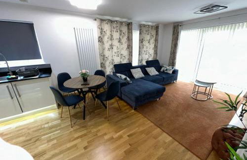 little hideout, Luxury Apartment - Photo 2