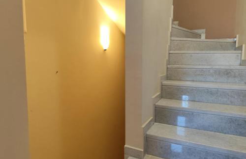 Αρχαία Κόρινθος Μεζονέτα - Foto 13