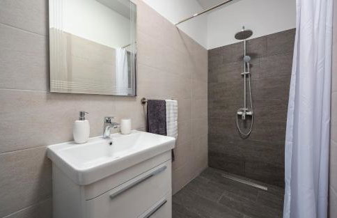 Villa Desapemani with heated pool - Photo 27