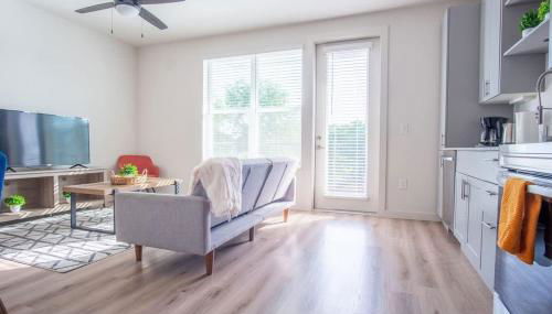 Boulevard Stays Comfortable 1BR Suite w Pool Parking Gym 03 - Foto 3