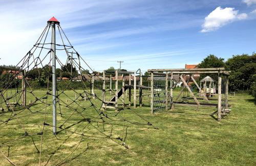 Pilgrims - Traditional flint cottage with open fire - Foto 7