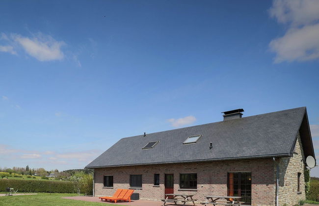 Spacious Holiday Home in the Ardennes with Sauna & Hot Tub - Photo 38