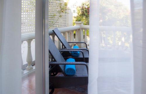 Villa de Lujo con Jardines y Piscina - Foto 14