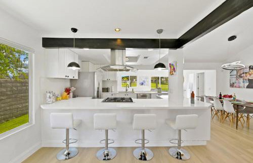 Your Stylish Getaway to Desert Fun and Relaxation - Foto 8