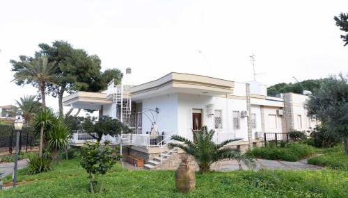 Sicily Wonders, 2 minute walk to the beach - Foto 1, Garden, Garden view