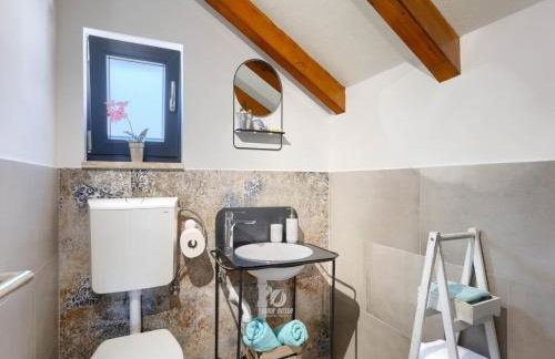 Adorable Home With Private Garden and Bubble Bath - Foto 44