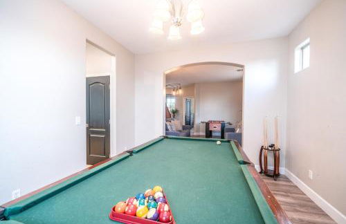 Pool and Patio Family-Friendly Goodyear Home! - Foto 7