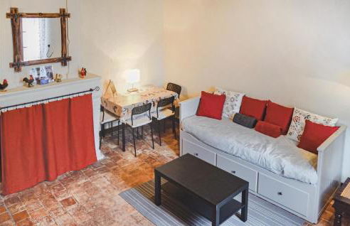 Gorgeous Home In Fontevraud L'abbaye - Photo 3