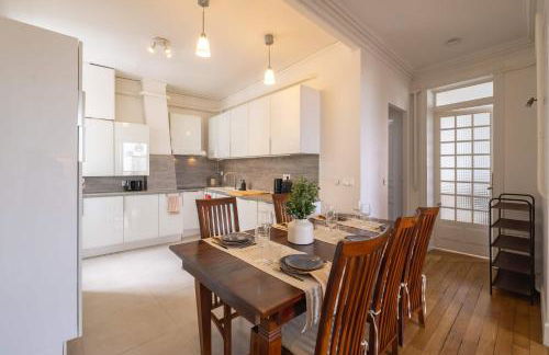 Eiffel Tower View 3BR Balcony - Foto 30