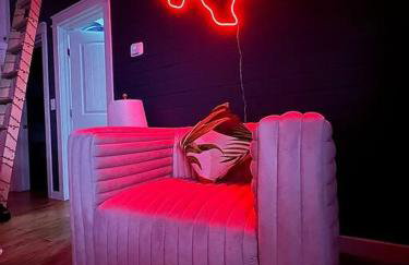 NEW Tiki House! Near Beaches, Sleeps 6-7 - Foto 5