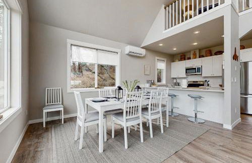 Hot Tub and Mtn Views Lummi Island Home Near Beach - Foto 13