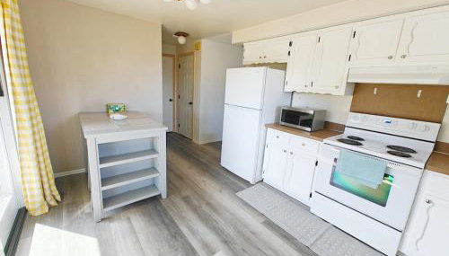 Cozy home, Walk to Lake, Food & Shops, EV Charger - Foto 5