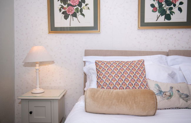 Milton House Studio Apartment Suites - Photo 12