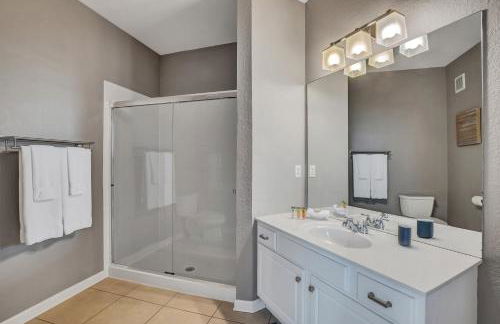 Newly Updated Condo w Scenic Resort View - Foto 17