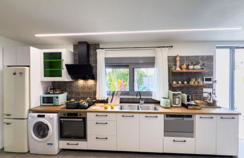 Antonakis Villa Secret Pool & Hot Tub Hideaway - Foto 79