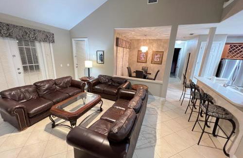 Magical Lakeview 4 Master Suites Pool Hot Tub BBQ Home Theater 2 Miles Disney - Foto 43