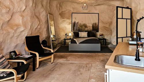 Unique Cave for a Memorable Vacation on a Secluded Ranch by the Colorado River in Moab, Utah - Foto 2