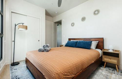 Stunning 2BR apartment steps from Santa Monica pier - Photo 20