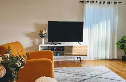 Contemporary House with Ocean View Decks - Foto 8