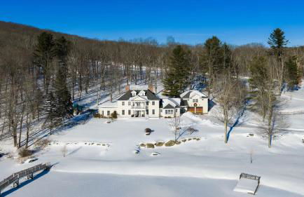 Secluded Estate Optional Guest House, Pond, Playroom, Gym & Theater Sunny Pond by Avantstay - Foto 156