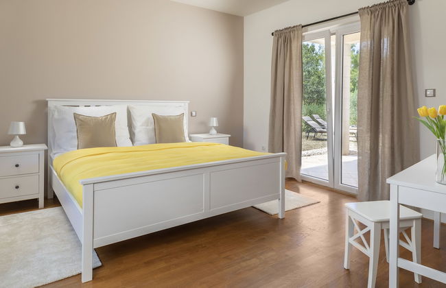 Luxury Villas Stari Grad - Photo 2