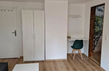 KG Exklusives Zimmer, WLAN, geteiltes Bad und Küche - Foto 5