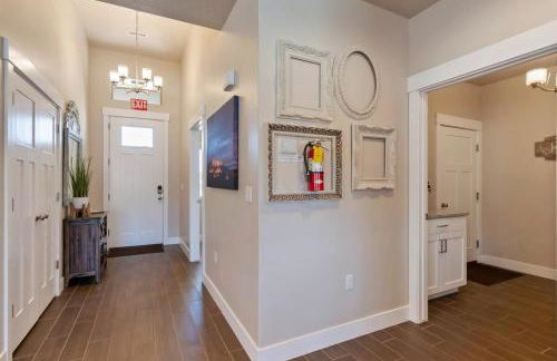 Pool & Hot Tub & Fire Pit & Water Slide - Foto 3