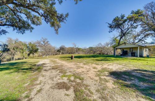 Quiet Bandera Country Home with Medina River Access! - Foto 26