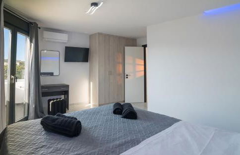 Melydia luxury Villa - Photo 35